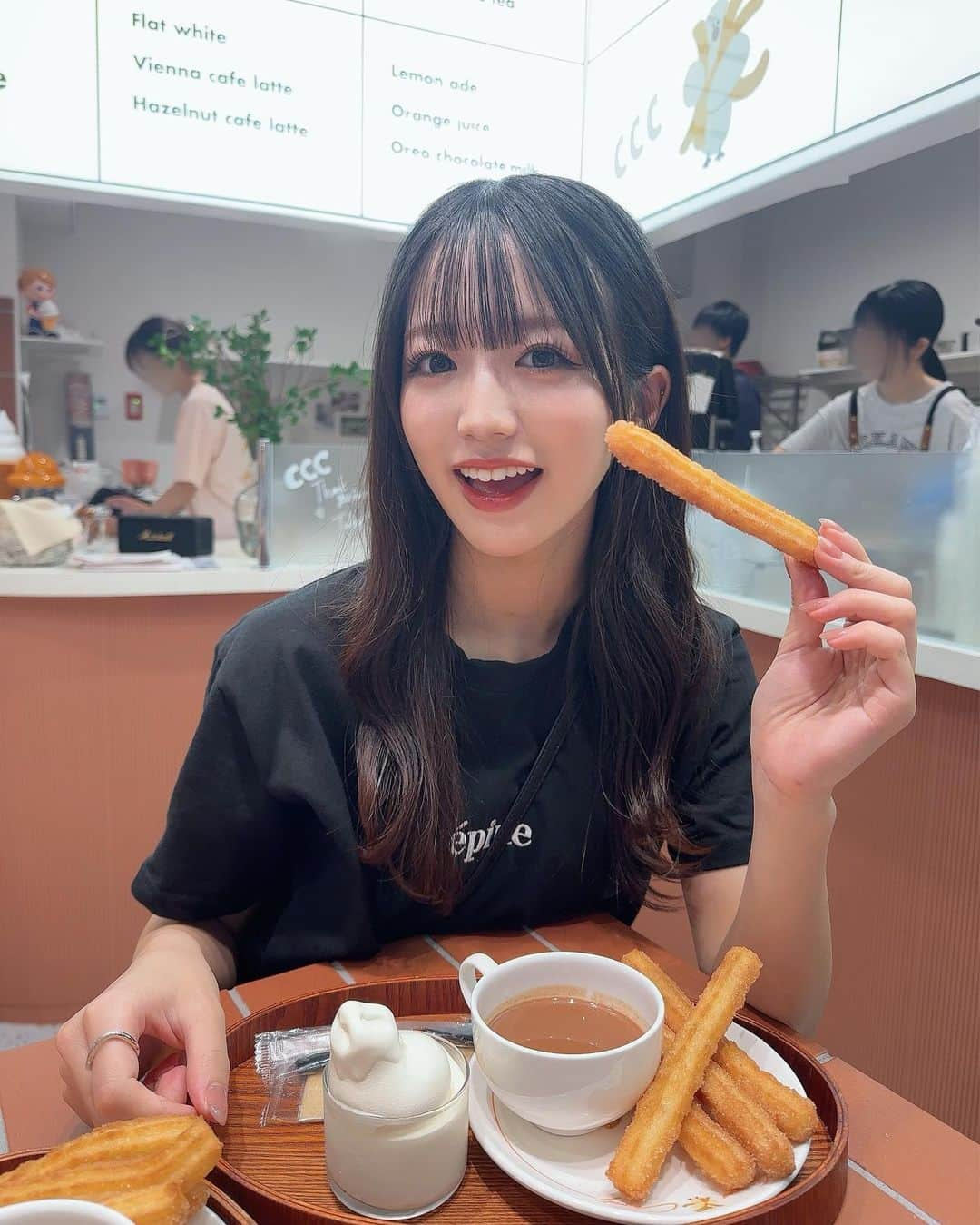 坂田心咲さんのインスタグラム写真 - (坂田心咲Instagram)「. チュロス食べた(*˘ ³˘)♡♡♡  #NMB48 #坂田心咲 #アイドル #05 #jk #ljk #hapakristin #coucouchurros #チュロス #梅田 #梅田カフェ #hepfive #épine #epine」9月27日 23時01分 - michapiiii_