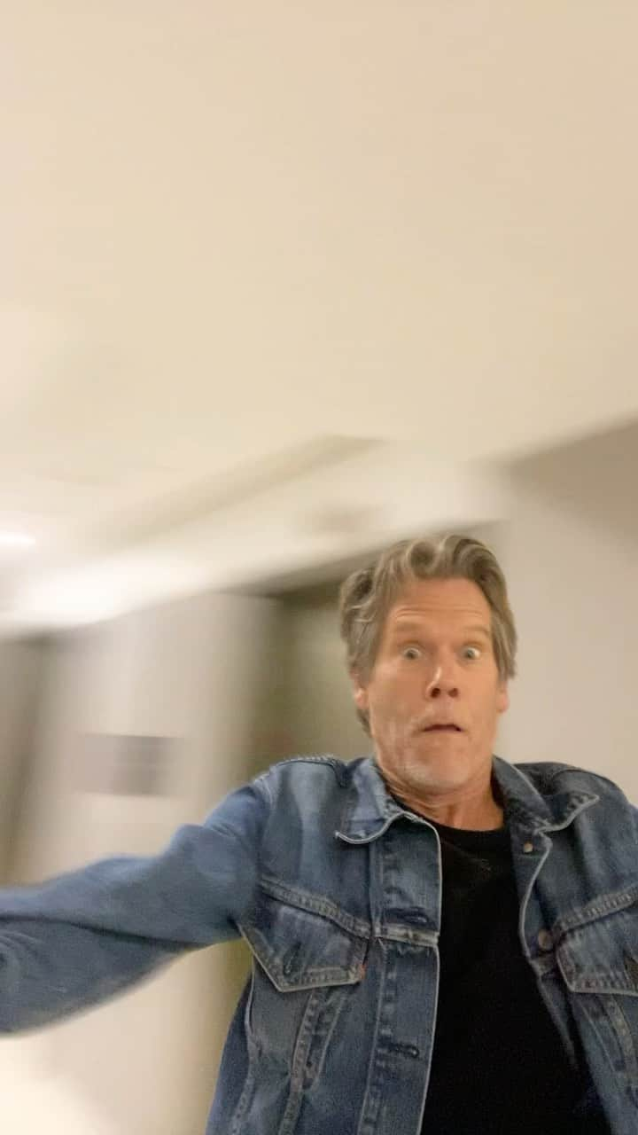 ペン・バッジリーのインスタグラム：「Summer nostalgia w/ @kevinbacon on @podcrushed out now #podcrushed #kevinbacon」