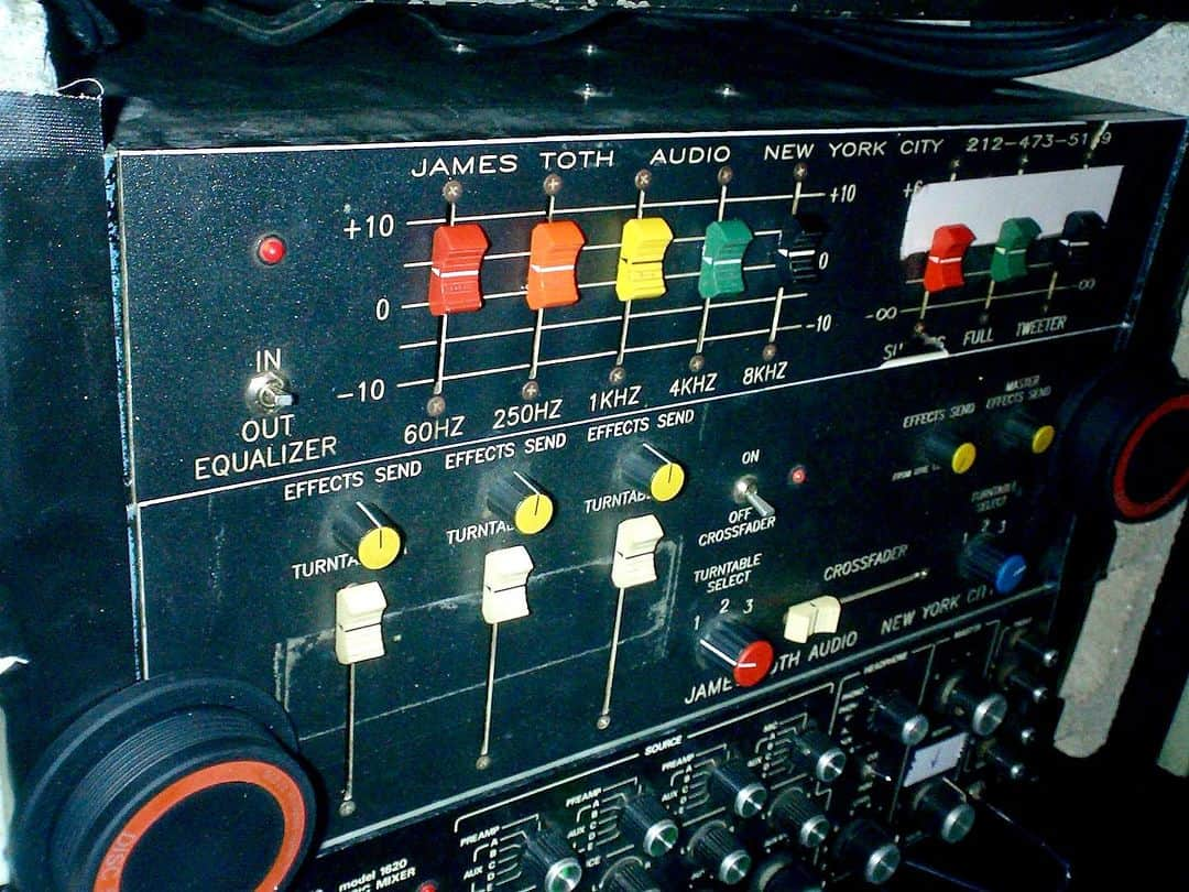 サキャスティックのインスタグラム：「James Toth Audio DJ effects unit with crossfader. Three way graphic isolator with 5 band EQ. All connected to a Urie at Milk Bar Tokyo 2003. A night when #forceofnature @kza1923 @djkent were playing.」