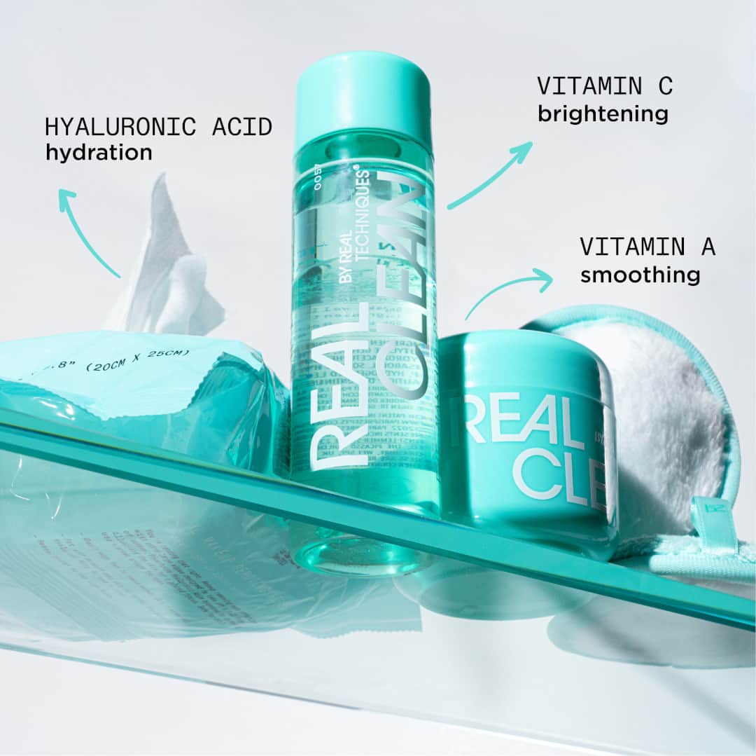 Real Techniquesさんのインスタグラム写真 - (Real TechniquesInstagram)「That's right. Our Real Clean line uses active ingredients like hyaluronic acid, vitamin C, + vitamin A to hydrate, brighten, + smooth your skin. 🤩  Give your skin what it craves and shop the Real Clean line at @walmart」9月28日 0時00分 - realtechniques