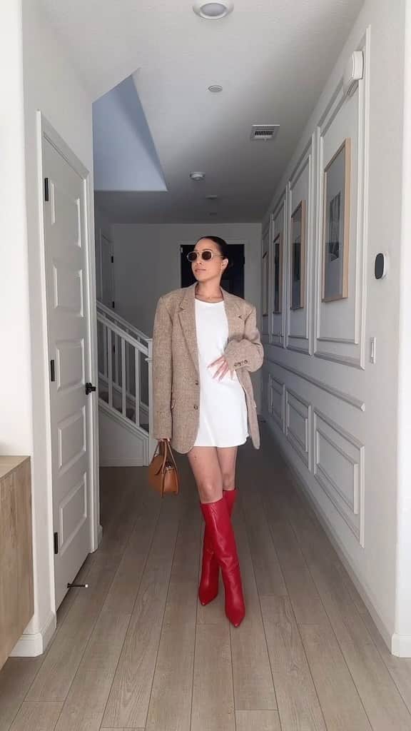 サムエデルマンのインスタグラム：「How to style our Vance Boots 3 ways by @stylesbynikkie #samedelman #fallfashion #fallstyle」