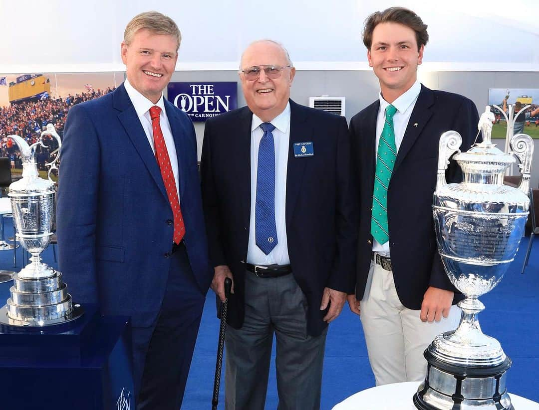 アーニー・エルスのインスタグラム：「Very sad to hear the news this morning of the passing of Sir Michael Bonallack OBE. Over the years I had the good fortune of spending time with Sir Michael on many occasions. It was always an absolute pleasure. We’re pictured here alongside @jovanrebula who won the Amateur Championship in 2018. Sir Michael actually won that five times. He was a true gent and one of the game’s all-time great amateurs, with a record that speaks for itself. And of course he was a highly influential and respected administrator @therandagolf ambassador and servant of our sport. What an incredible lifetime in golf. Sending my sincere condolences to his family at this time.」