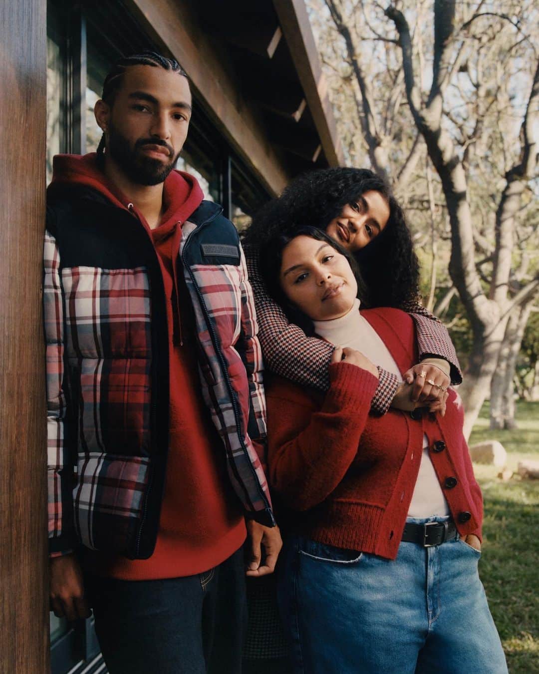 のインスタグラム：「Family portrait. #TommyHilfiger #TommyFamily #Tartan」
