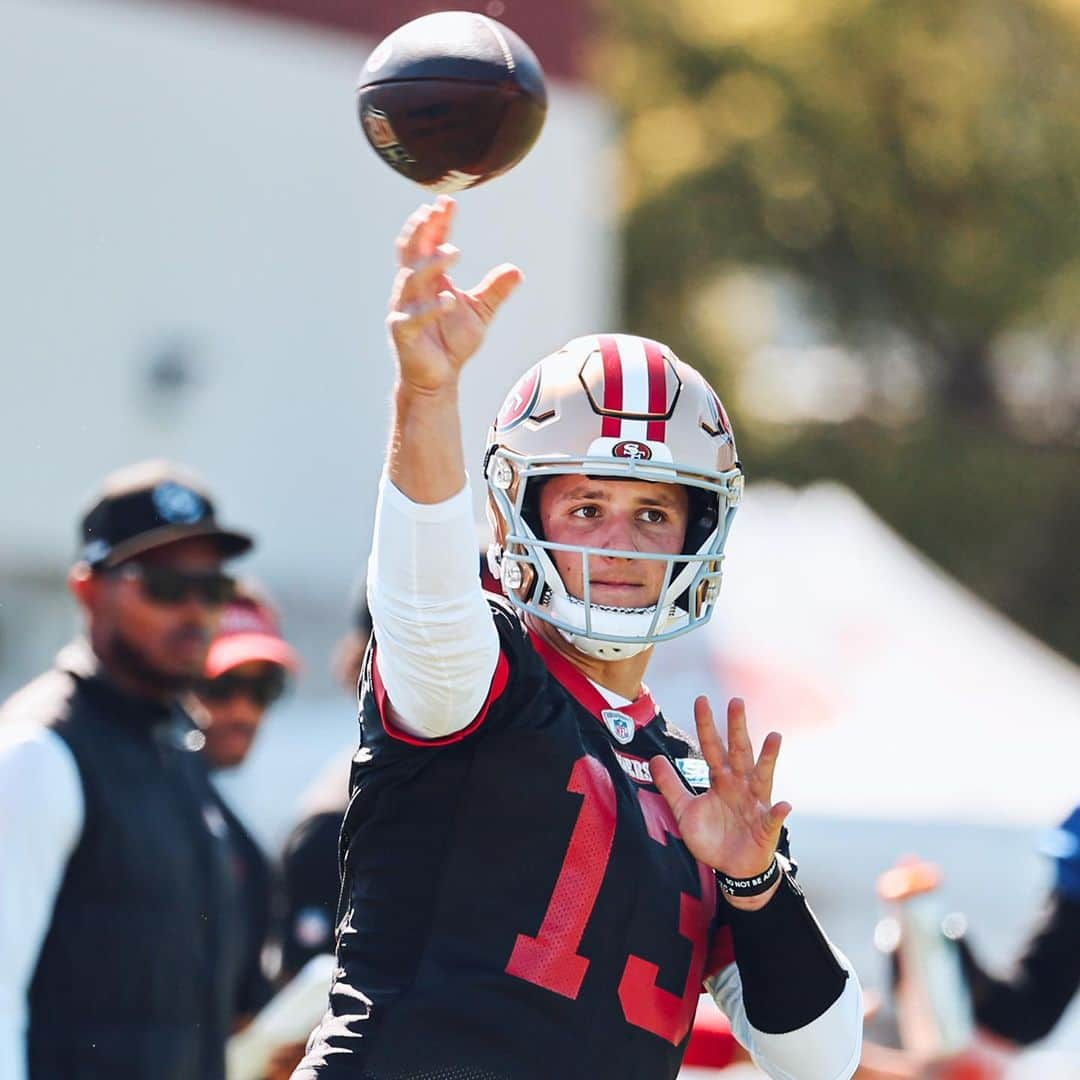 サンフランシスコ・フォーティナイナーズのインスタグラム：「Bring on the birds. #AZvsSF」