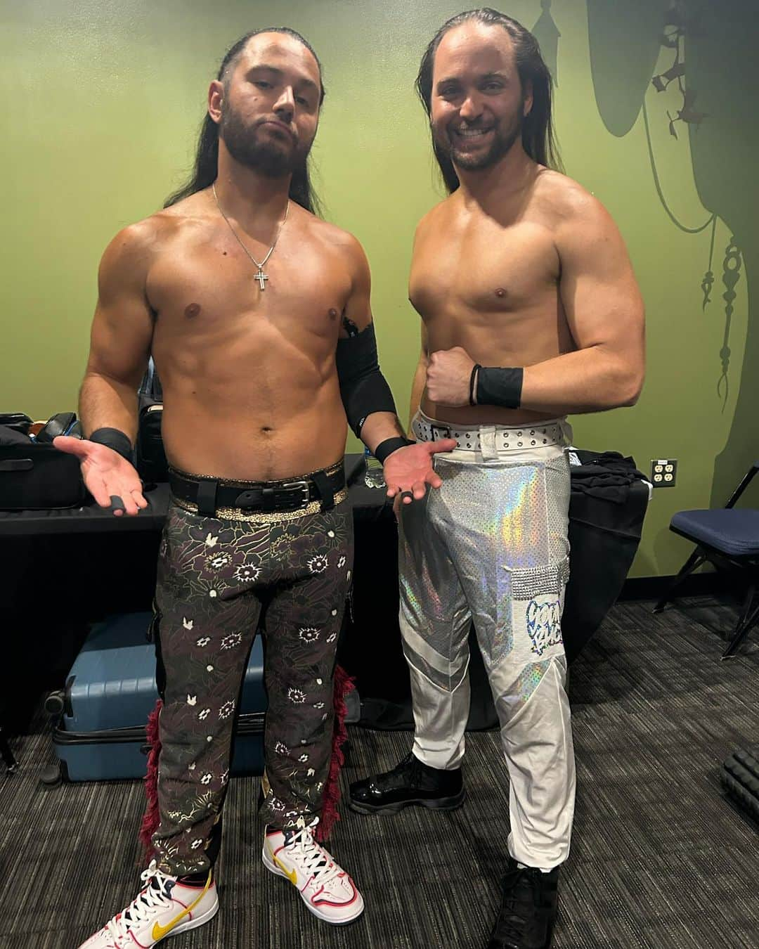 マット・ジャクソンのインスタグラム：「A couple of singles wrestlers」