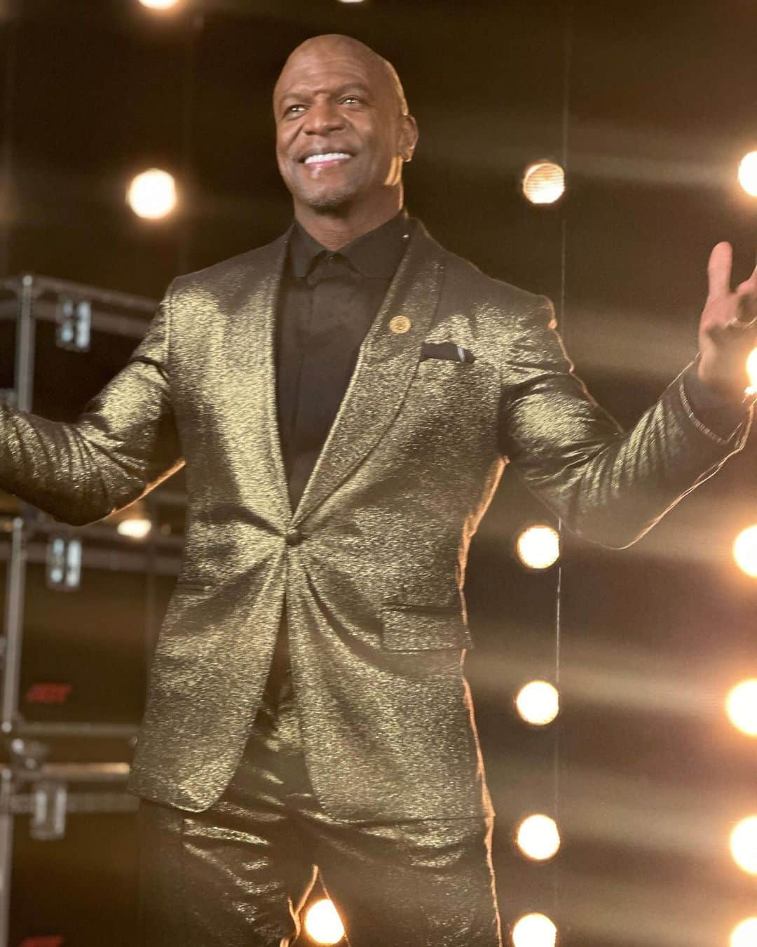 テリー・クルーズさんのインスタグラム写真 - (テリー・クルーズInstagram)「GOLD MEDAL FINALE #AGT」9月28日 9時57分 - terrycrews