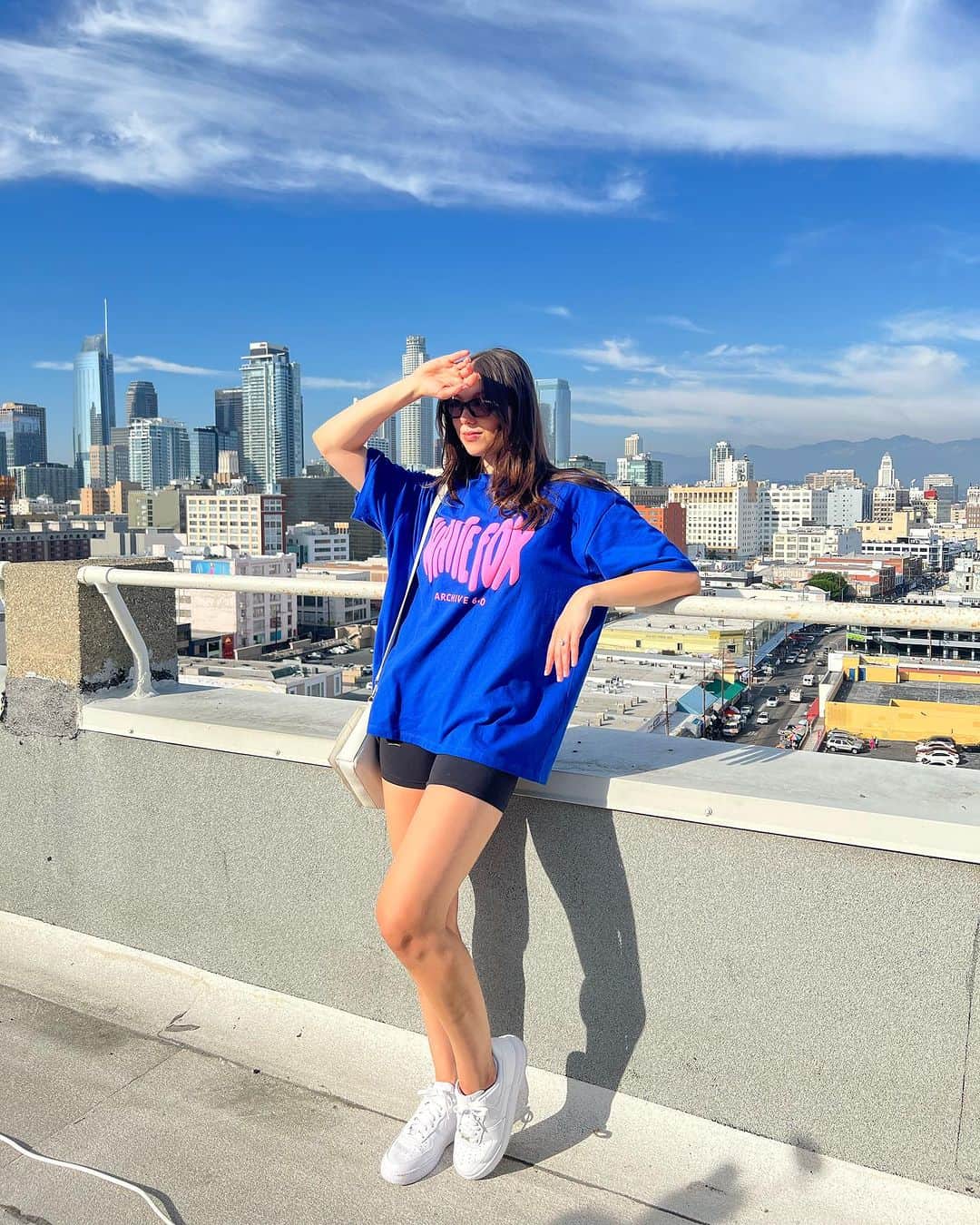 キーラ・コサリンさんのインスタグラム写真 - (キーラ・コサリンInstagram)「one sec lemme find my light rq」9月28日 10時29分 - kirakosarin