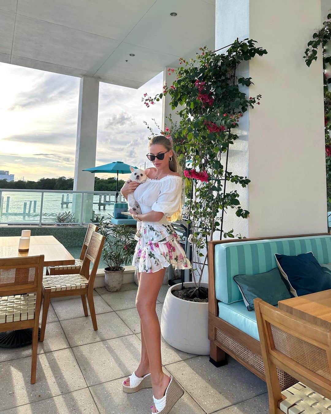 Anastasia Skylineさんのインスタグラム写真 - (Anastasia SkylineInstagram)「My cute lil pie 🤍」9月28日 2時16分 - anastasia_skyline