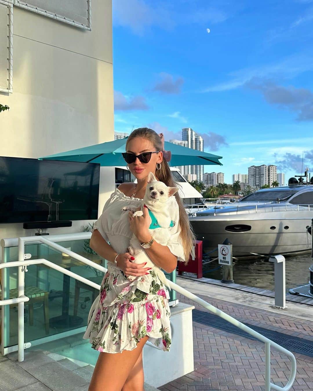 Anastasia Skylineさんのインスタグラム写真 - (Anastasia SkylineInstagram)「My cute lil pie 🤍」9月28日 2時16分 - anastasia_skyline