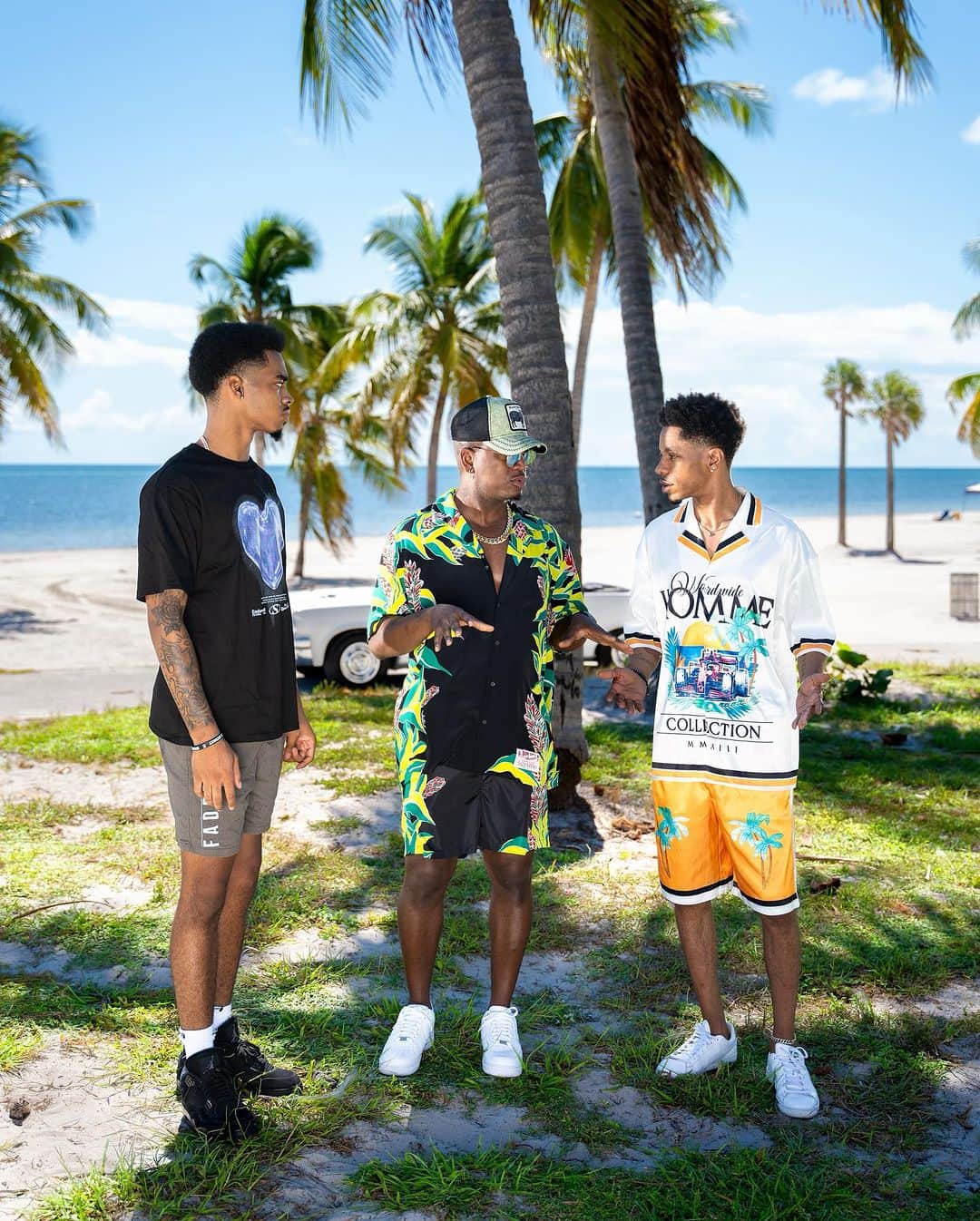 NE-YOのインスタグラム：「Mannnn @rawswagger and @vibin.wit.tay always got something to say… 🙄 Caption this…  LINK 🆙  📸: @zacschuss」
