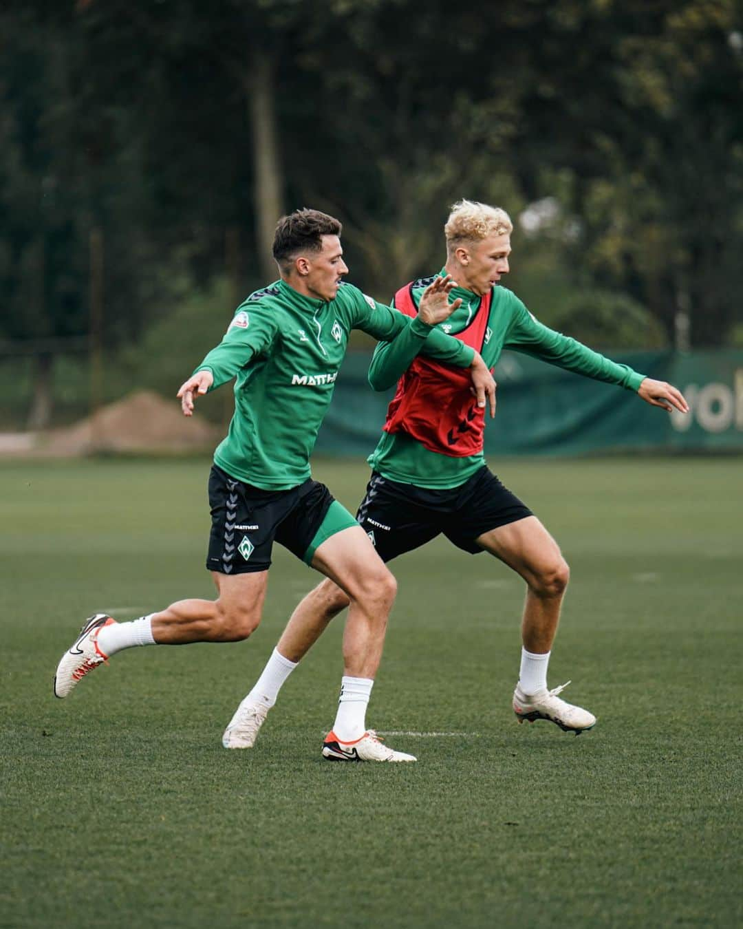 ニコライ・ラップさんのインスタグラム写真 - (ニコライ・ラップInstagram)「training ⚽️」9月28日 2時49分 - nicolai.rapp