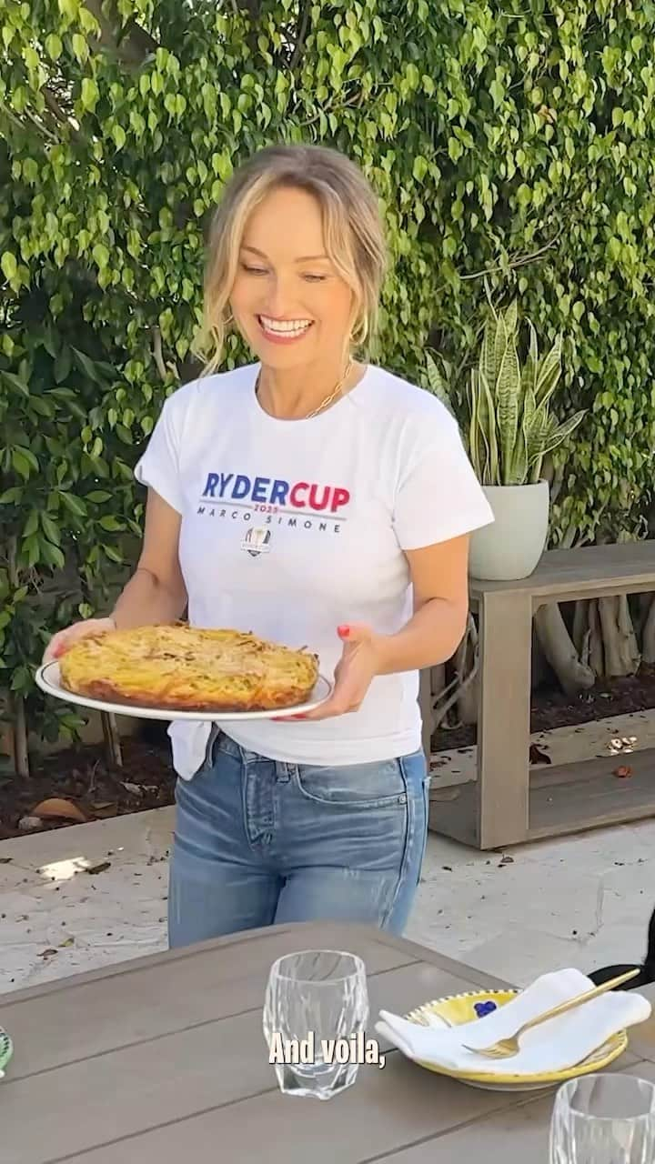 ジャーダ・デ・ラウレンティスのインスタグラム：「It’s #RyderCup week in Rome and Giada De Laurentiis has you covered with hole-in-one Italian breakfast recipes for the early morning matches. 🇮🇹  Check out all of Giada’s recipes via link in bio and watch the Ryder Cup Friday – Sunday on NBC, USA Network and @peacock.」