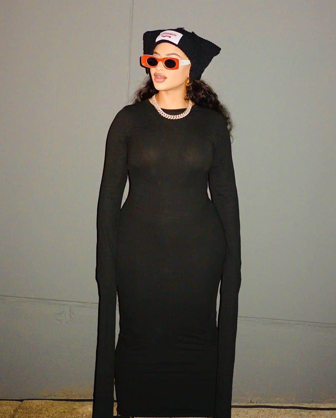 Tori Hughesさんのインスタグラム写真 - (Tori HughesInstagram)「Like Fortnite Imma need your skin 🖤🤪😏  Dress : @fashionnova 🔥」9月28日 3時11分 - toribrixx