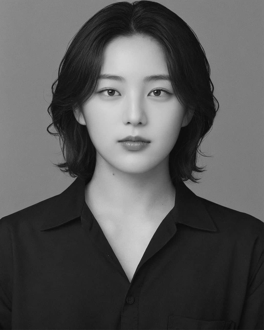 ソ・シネのインスタグラム：「남자 AI 프로필 ver. & 하이틴 ver.」