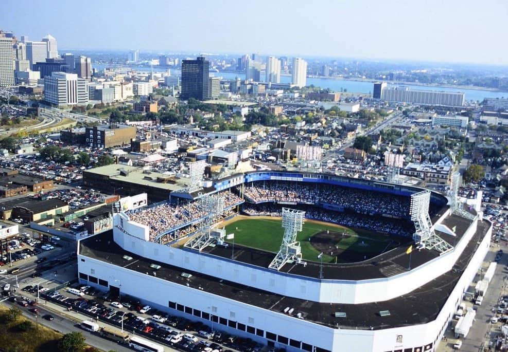 デトロイト・タイガースのインスタグラム：「The Corner. 💙 We played our final game at Tiger Stadium #OTD in 1999.」