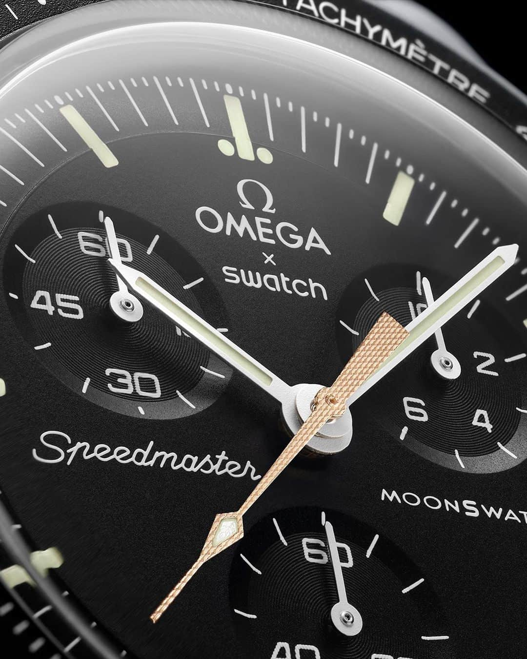 Swatchさんのインスタグラム写真 - (SwatchInstagram)「This Mission to the Moon has a seconds hand made of OMEGA’s Moonshine™ Gold featuring a barley grain pattern as a homage to the Harvest Moon and a secret signature that glows in the dark 🌾🌕 #MoonSwatch #OMEGAxSwatch #Swatch」9月28日 5時00分 - swatch