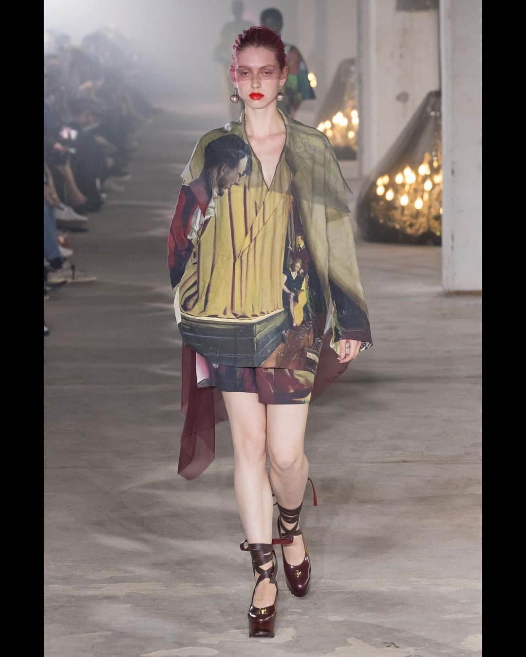 アンダーカバーのインスタグラム：「#UNDERCOVER 2024 Spring - Summer Women’s Collection "Deep Mist"  ©2023 Neo Rauch, VG Bild-Kunst, Uwe Walter, Berlin.  #アンダーカバー」