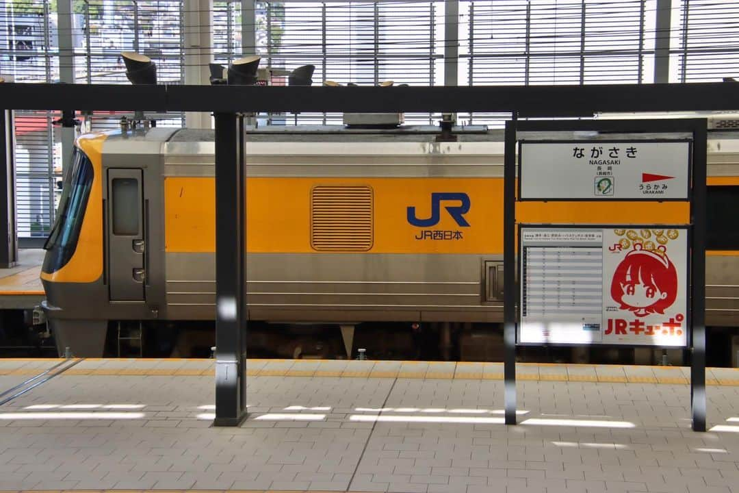 徳永ゆうきさんのインスタグラム写真 - (徳永ゆうきInstagram)「. . 長崎で JR西の車両。 . -2023.08.28- . #鉄道写真 #撮り鉄 #鉄道好き #JR九州 #長崎本線 #長崎駅 #JR西日本 #キヤ141系 #気動車 #検測車 #検測」9月28日 5時45分 - tokuchan_1113