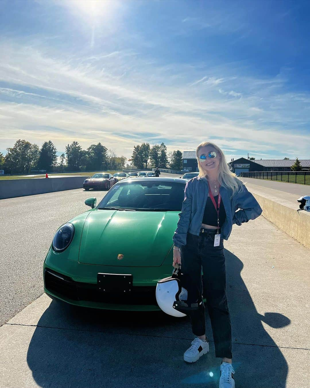 パイパー・ギレスさんのインスタグラム写真 - (パイパー・ギレスInstagram)「Had such a great afternoon hanging out on the track. A huge thank you to @porschenorthtoronto for inviting me to this very special female track day. It was wonderful spending time with so many incredible women who share the same passion for Porsche.  - - Shout out to @sportdrivingcanada for having the best instructors! You guys made the day so much fun!  - - #trackday #porschetrackexperience #porsche #porsche911 #porschecentrenorthtoronto #drivingexperience #porschelover #porschemoment #porscheexperience #cargirl #porschewoman」9月28日 6時07分 - pipergilles