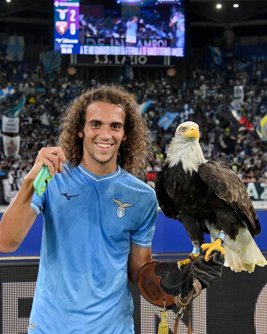 SSラツィオのインスタグラム：「🦅  La bellezza  #LazioTorino  #CMonEagles 🦅」