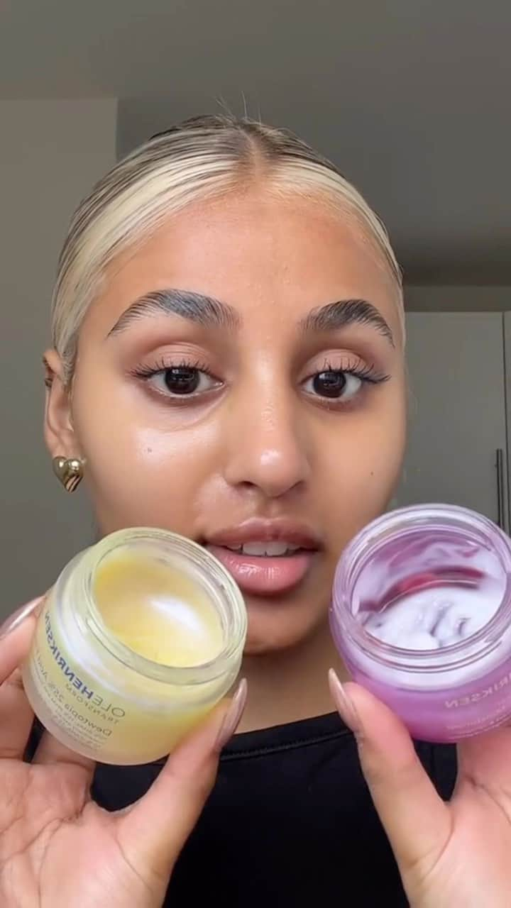 ウラヘンリクセンのインスタグラム：「“After taking it all off, my skin feels super glowy and hydrated” - @lailapaul7 💜✨  The Dewtopia Acid Flash Facial pairs perfectly with the Strength Trainer Peptide Boost Moisturizer for glowy, stronger, hydrated skin. ✨  The perfect duo to tackle dullness, discoloration and uneven texture and tone. Available now @Sephora and Olehenriksen.com 💫」