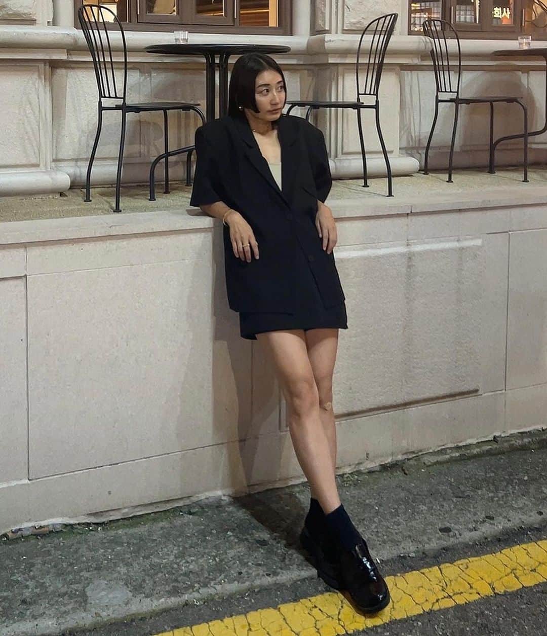 Icumi Oohamaさんのインスタグラム写真 - (Icumi OohamaInstagram)「jacket @studiodoe   今の時期、半袖ジャケットが使える〜♩ 肩パットばりばり入ってる感じがすき」9月28日 6時42分 - icumi___