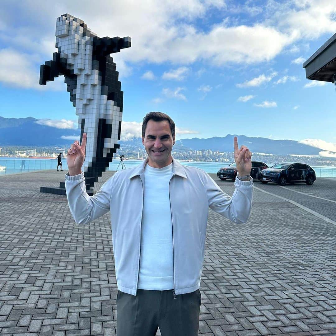 ロジャー・フェデラーさんのインスタグラム写真 - (ロジャー・フェデラーInstagram)「Thank you Vancouver for the amazing hospitality 🫶🙌🏼 Until next year @lavercup」9月28日 7時01分 - rogerfederer