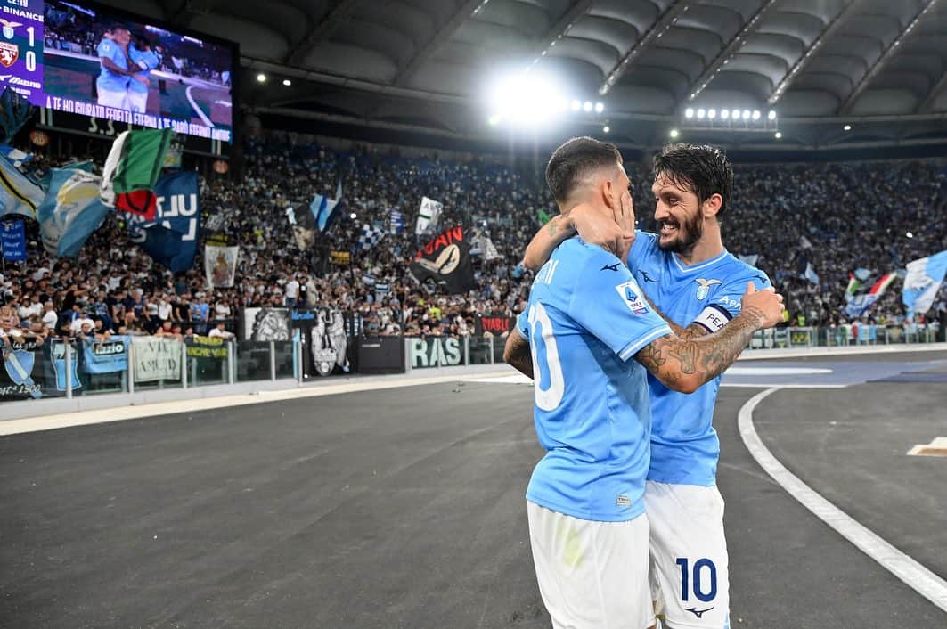 ルイス・アルベルトのインスタグラム：「Semplicemente #AVANTILAZIO 🦅 🩵  #LazioTorino | #CMonEagles」