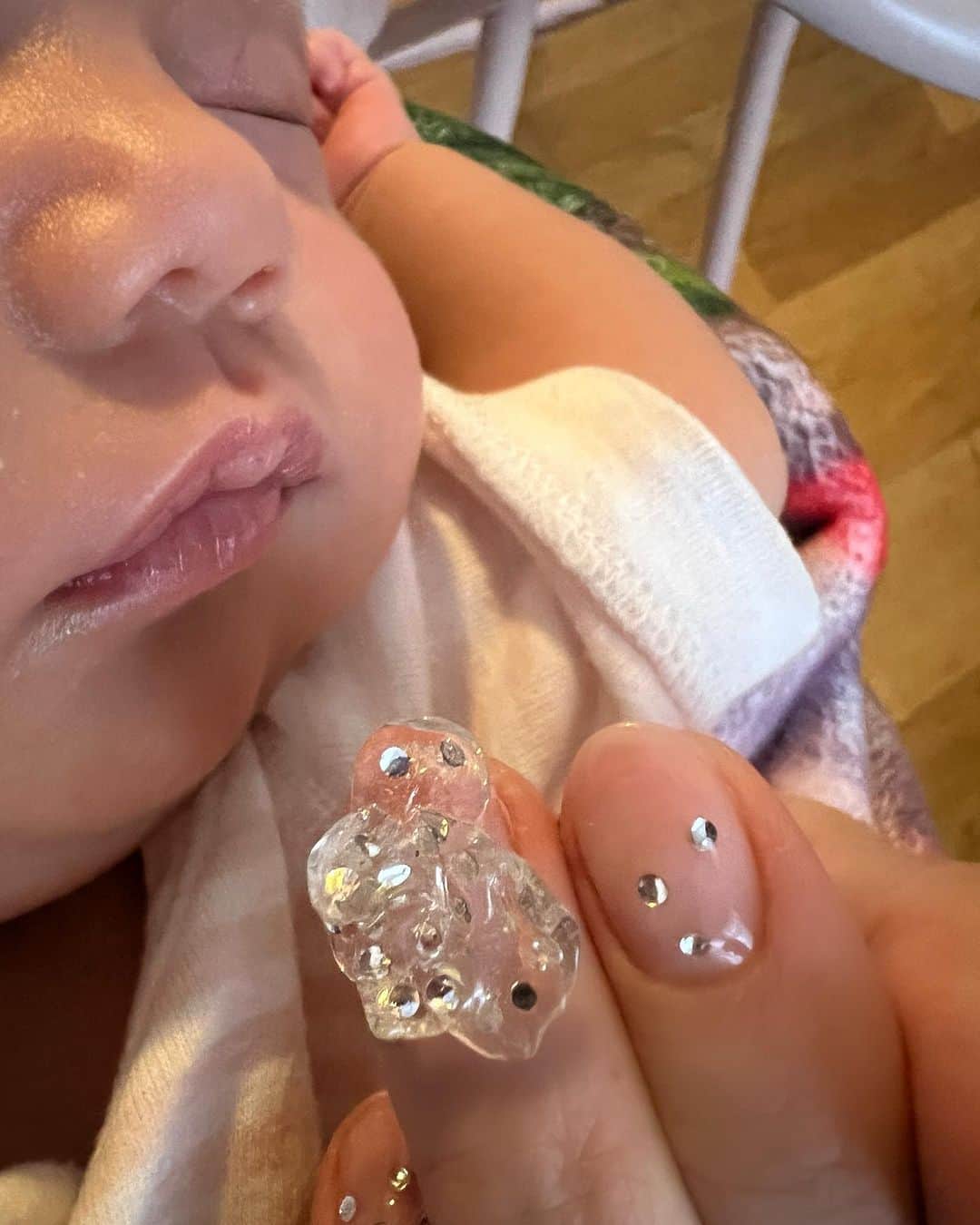 Mei Kawajiriさんのインスタグラム写真 - (Mei KawajiriInstagram)「@blumarine clear chrysalis look nails ✨💫⭐️」9月28日 7時07分 - nailsbymei