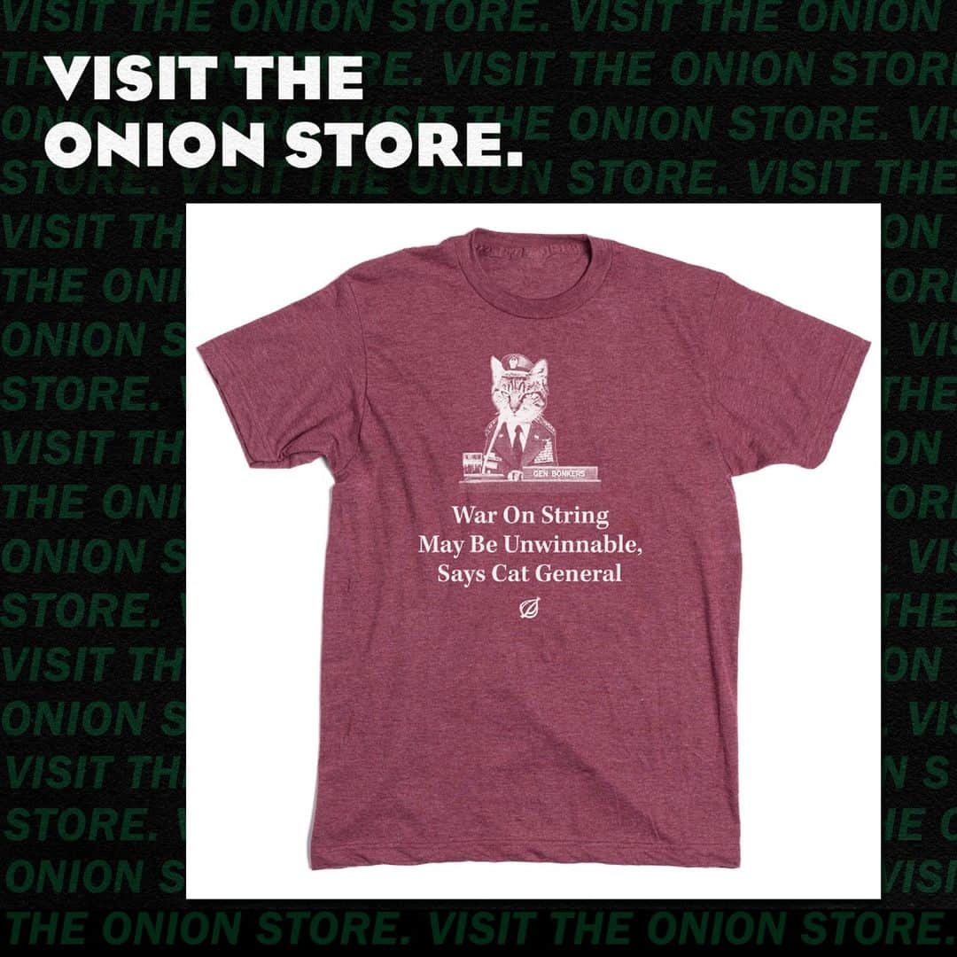 ジ・オニオンさんのインスタグラム写真 - (ジ・オニオンInstagram)「Interest, shminterest. Invest your money at the Onion Store, where you never have to worry about getting it back.」9月28日 7時35分 - theonion