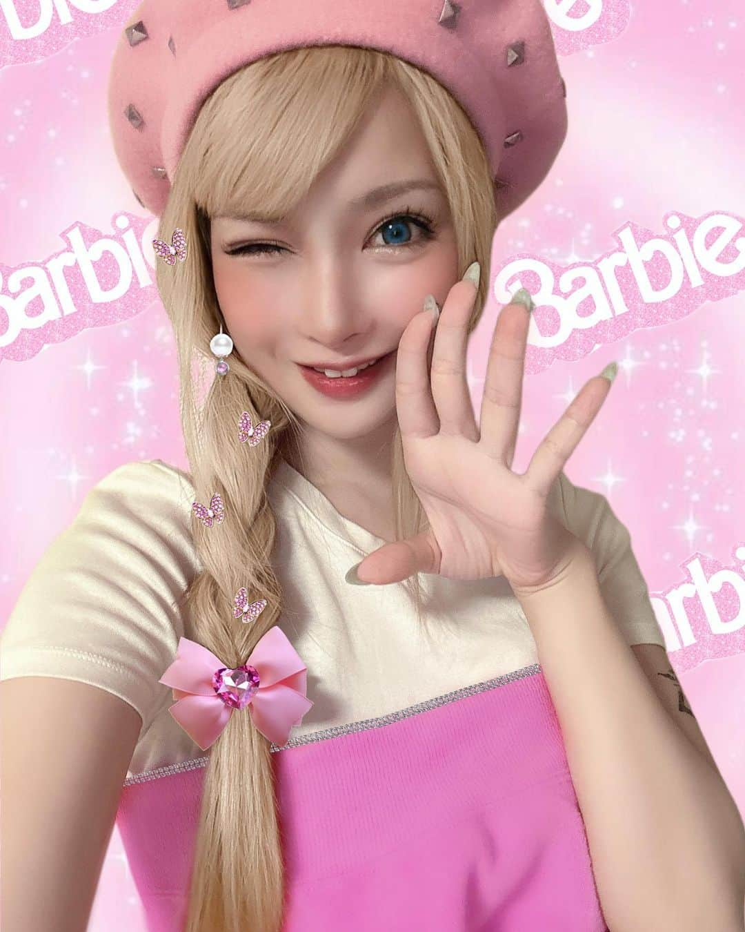 らむめろのインスタグラム：「🎀 ⁡ Barbie💗 ⁡ ⁡ ⁡ #barbie #barbiegirl #pink #pinkfashion #pinkcode #バービー #バービー人形」