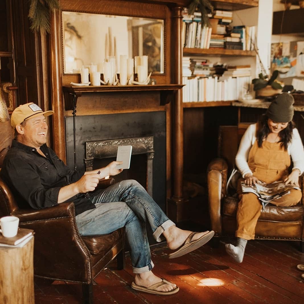 HGTVさんのインスタグラム写真 - (HGTVInstagram)「In a quaint southern Colorado town, #BuildingRoots hosts @bendozier and @cristidozier live and work amidst a Rocky-Mountain picturesque world. The husband-and-wife renovation duo is surrounded by daily inspiration: quaint shops, charming scenery and famous hot springs known for their healing powers — all the makings of an HGTV show. ⁠ ⁠ To see what a day in their lives looks like, tap the link in our bio. ⬆️⁠ ⁠ 📸: @wilddawnpf」9月28日 8時30分 - hgtv