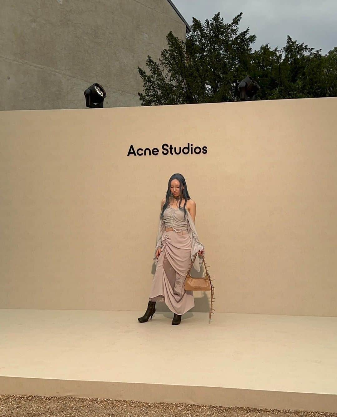 ちゃんみなのインスタグラム：「We looooove @acnestudios 🇫🇷❤️」