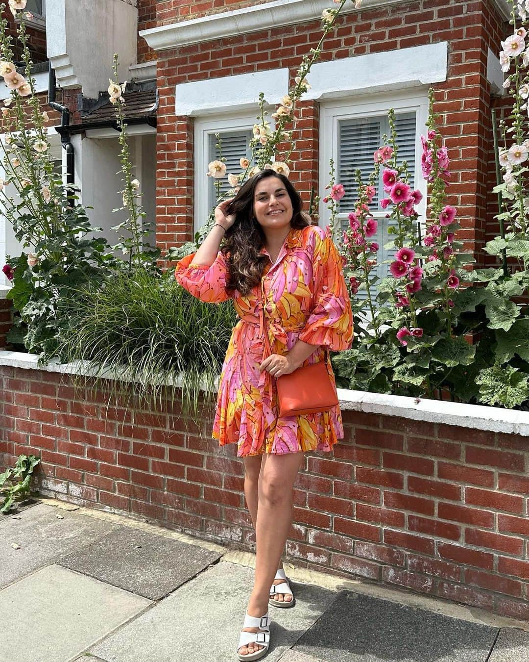 ルイス・コールのインスタグラム：「31 🎉 My first birthday being a mom and my heart is so full as I think about all of the pancake breakfasts and handmade birthday cards for years to come 🥹 So grateful for this life ❤️」