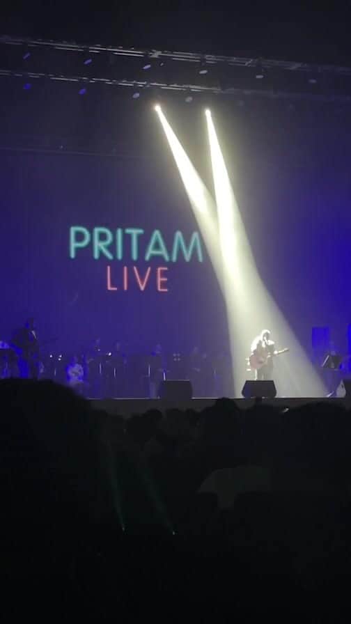 あんじーのインスタグラム：「Ambika 25th Anniversary Event!!  Pritam Live Concert!!」