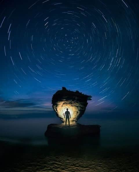 ボール・ウォッチのインスタグラム：「Let there be light.⁠ ⁠ Photo by BALL Watch explorer, Paul Zizka, professional mountain landscape and adventure photographer.⁠ ⁠ #ballwatch #exploration #explorer #PEI #adventure #conquer #darkness #lume #challenge #shine #passionate #light #meaningful #luminous #bright #extreme #elite #bold #landscape #beyourself #journey #regram ⁠ #wilderness #exploremore #travels #travelbug #naturelovers #explore #getoutside」