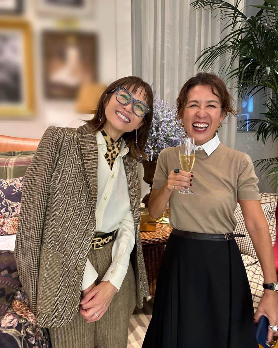 畑野ひろ子のインスタグラム：「昨夜の　@ralphlaurenhome イベントで、久しぶりに会えた　@naokookusa 姉さん❤️ いつ会ってもハッピーオーラ全開で、昨夜もパワーもらえました🤩」