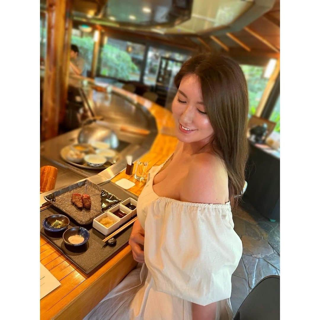 田名網理恵子のインスタグラム：「まいちゃんのお誕生日会🎂✨ 鉄板焼き美味しかったね🥹 雰囲気も良くて小旅行気分になれたよ🌱 来年もお祝いさせてね❤️‍🔥 ・ ・ #鉄板焼き#鉄板焼きランチ #ニューオータニ#ニューオータニランチ」