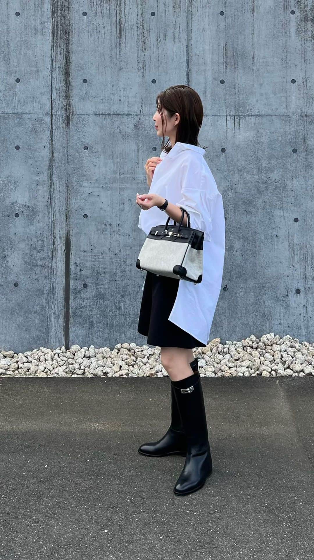 mi01ki24のインスタグラム：「大好きなシャツコーデ✨ ボトムのニットハーフパンツが新鮮☺️🫶  shirt/pants… @dolce._official  bag/boots/accessory… @hermes」