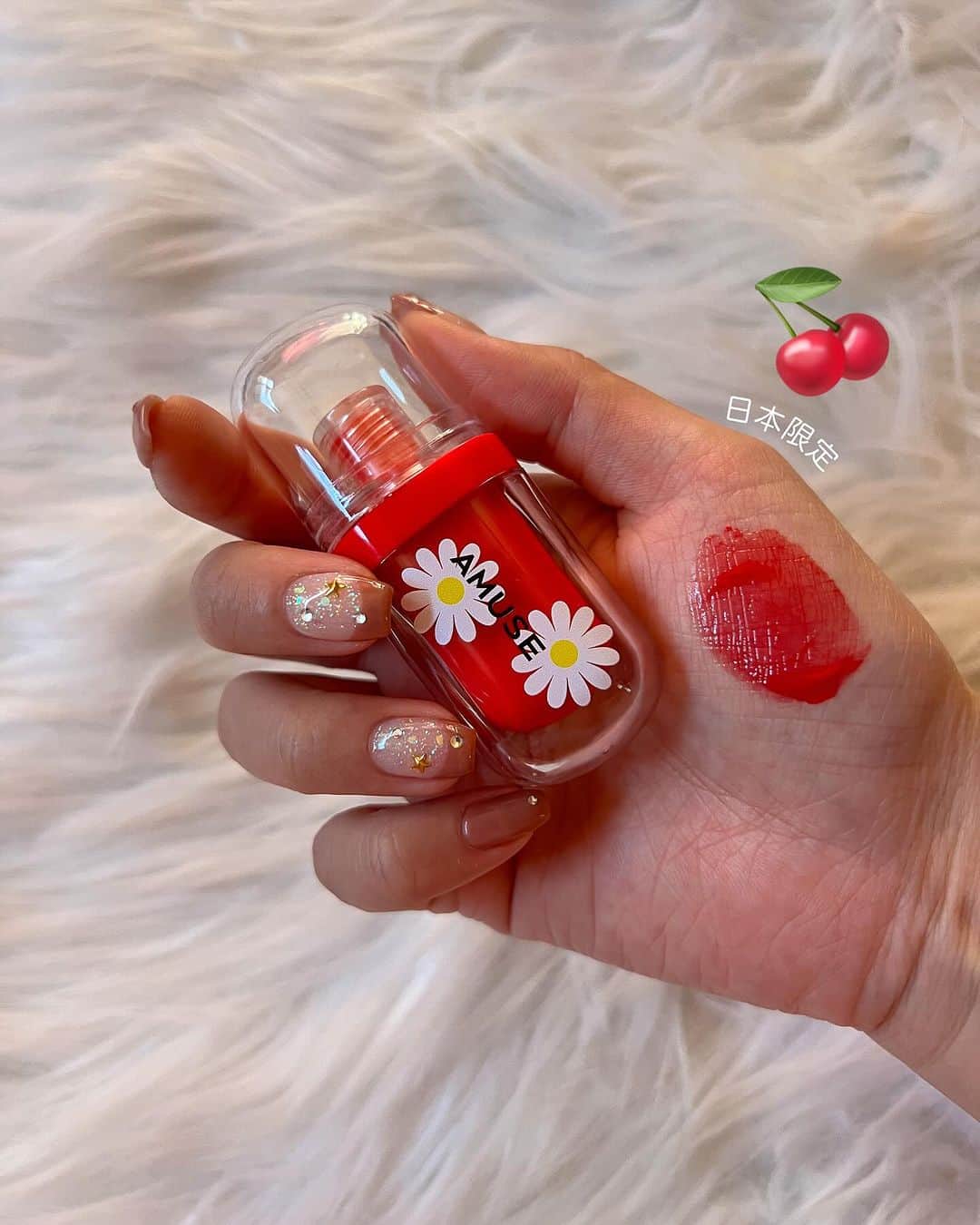 西内みなみさんのインスタグラム写真 - (西内みなみInstagram)「𝐐𝐨𝐨𝟏𝟎 𝐌𝐄𝐆𝐀𝐊𝐈𝐓 𝐕𝐎𝐋.𝟑🎁  今回も豪華BOXなMEGAKIT‼️ なんと、、 抽選で100名様に MEGAKITが試せるチャンスがあります👍🏻💞 イベント期間：10月1日(日)~10月7日まで 期間中毎日参加出来るので、 ぜひQoo10のページでも私のストーリーからでも 飛んでみて応募してね⭐️  ┈┈┈┈┈┈┈┈┈┈┈┈ さらに‼️ 購入金額の20%が帰ってくる7️⃣日間‼️ 〈メガポ〉タグが付いてる対象商品を購入すると 購入金額の20%がポイント還元🅿️‼️ これめちゃくちゃお得だから、 お見逃しなく🉐 ┈┈┈┈┈┈┈┈┈┈┈┈  試してみたかった商品もあった✌🏻🤍 ✅numbuzin ✅AMUSE ✅NEOGEN ✅2aN ✅TSシャンプー ✅Genabelle ✅Dr.G ✅Veganifect ✅Snp ✅Anua ✅d'Alba ✅SKINFOOD ✅COSRX こんなに盛りだくさんでした🥰  #PR #qoo10megakit #メガポ #qoo10 #qoo10アンバサダー #numbuzin #amuse #NEOGEN #2aN #TSシャンプー #Genabelle #DrG #Veganifect #Snp #Anua #dAlba #SKINFOOD #COSRX #韓国コスメ」9月28日 20時00分 - miiiiiiu3u6