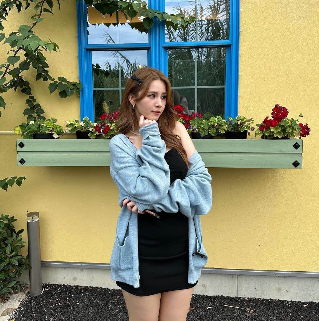 AOIさんのインスタグラム写真 - (AOIInstagram)「@shein_japan  可愛いリボン🎀🖤 . . 商品コード🔍 15968741 クーポンコード🔍 23FWJP7  Instagram、Facebookで見れるよ👍 . . . #FrontRowLive #SHEINfw23 #SHEINforAll #ad #海外ファッション #海外ガール #海外コーデ #海外セレブ風 #海外ファッションコーデ  #韓国ファッション #韓国コーデ #韓国女子 #韓国トレンド #韓国ファッションコーデ #韓国風 #데일리 #데일리코디 #패션 #패션코디 #옷스타그램 #攝影 #旅遊攝影 #拍攝 #寫真 #攝影日記 #人像攝影 #攝影師 #互惠 #拍照 #pr」9月28日 20時00分 - 0514page