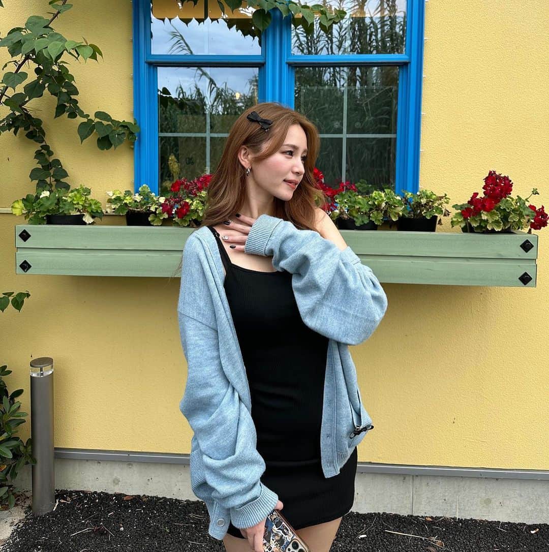 AOIさんのインスタグラム写真 - (AOIInstagram)「@shein_japan  可愛いリボン🎀🖤 . . 商品コード🔍 15968741 クーポンコード🔍 23FWJP7  Instagram、Facebookで見れるよ👍 . . . #FrontRowLive #SHEINfw23 #SHEINforAll #ad #海外ファッション #海外ガール #海外コーデ #海外セレブ風 #海外ファッションコーデ  #韓国ファッション #韓国コーデ #韓国女子 #韓国トレンド #韓国ファッションコーデ #韓国風 #데일리 #데일리코디 #패션 #패션코디 #옷스타그램 #攝影 #旅遊攝影 #拍攝 #寫真 #攝影日記 #人像攝影 #攝影師 #互惠 #拍照 #pr」9月28日 20時00分 - 0514page