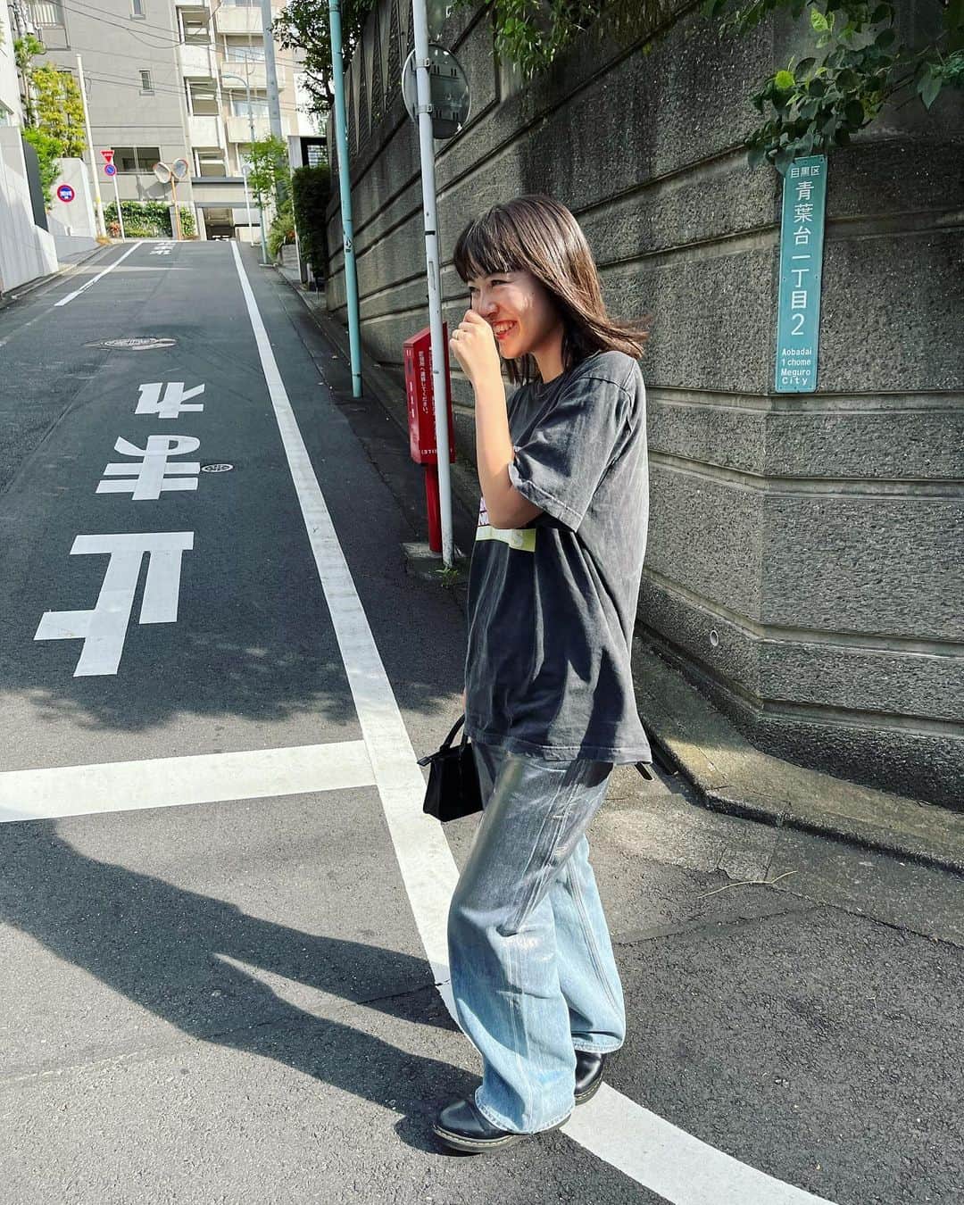 のインスタグラム：「#WHERE」