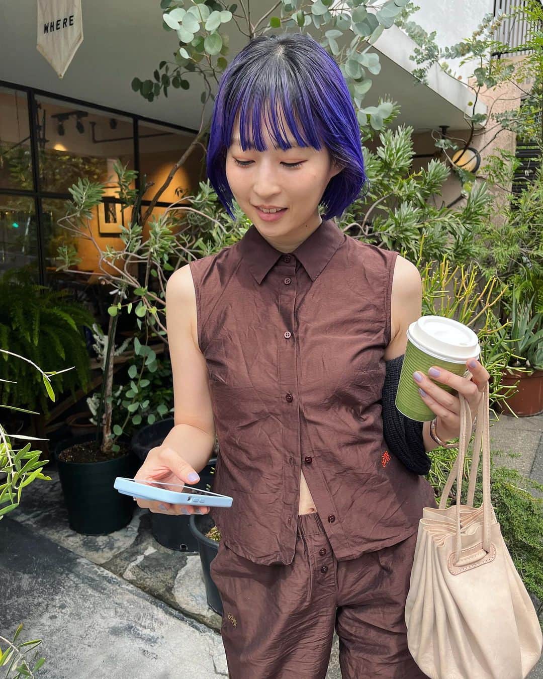 のインスタグラム：「#WHERE」