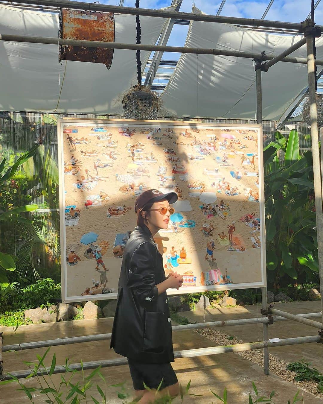 ファン・ボラのインスタグラム：「#아트트렉제주2023 제주의 아름다움과 함께하니 힐링 그 자체였는데요. 일상이 예술이 되는 특별하누경험이었던 것 같아요. 바쁜 일상에 아트 트랙 제주에서 한숨 쉬어가는 것을 추천해볼게요~ 그럼 안녕~ #그톸랭보랭황반장이었습니당」