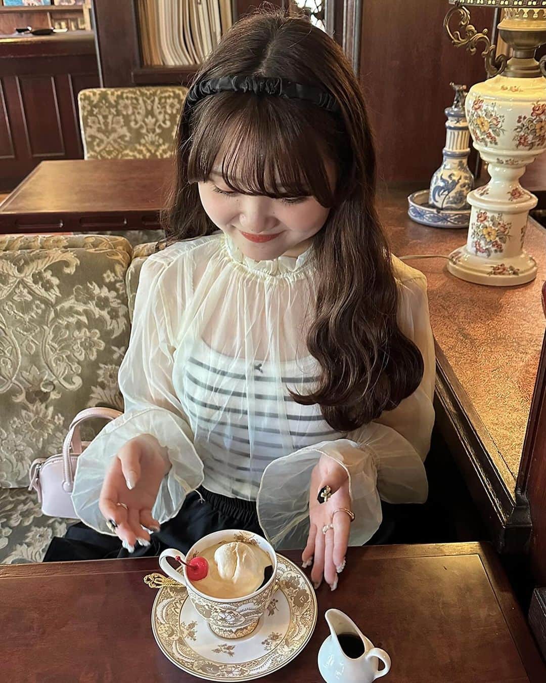 DHOLIC SNAPのインスタグラム：「Minette by @ukiren.__397   Minetteはフランス語で子猫🐈という意味で、甘えん坊で自由な子猫みたいにあざとくてキュートで着回しがたくさんできる自由なコーディネートを楽しんでもらいたいというディレクターの想いが詰まった素敵なSHOPです🎀  ぜひチェックしてみてください✨」