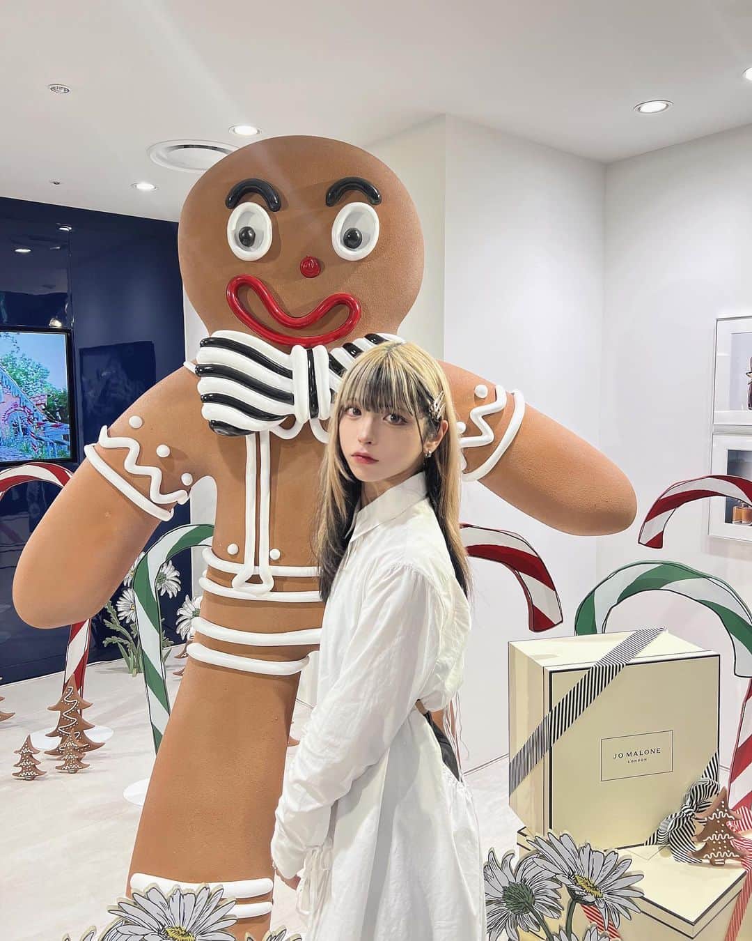 ぎんしゃむのインスタグラム：「Jo Malone London  ジンジャービスケットの香り🍪 お気に入り増えた〜クリスマス楽しみ🎄  @jomalonelondon #SeasonOfScent  #ジョーマローンロンドン #ジンジャーブレッドランド」