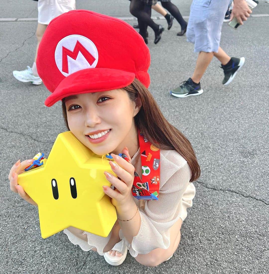 リナフランチェスカさんのインスタグラム写真 - (リナフランチェスカInstagram)「2つ前の投稿で、USJってわかった人結構いてびっくりしました すごい👏✨️  1年振りのユニバ🌎   色々新しい発見があったから、 みんなに情報共有しときます👀     これ狸だよね？！？ᐢ⓿ᴥ⓿ᐢ        #ユニバーサルスタジオジャパン #ユニバ #ユニバコーデ #usjコーデ #USJ #マリオ #スーパーマリオ #usjマリオ #usjグッズ #マリオコーデ」9月28日 12時48分 - rinachesca