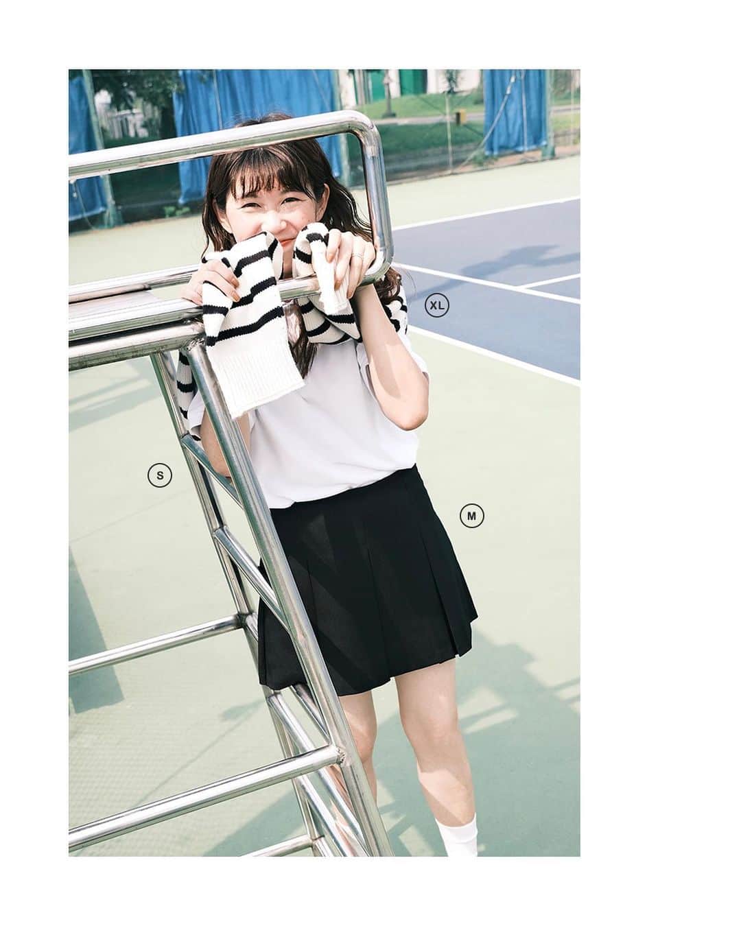GU TAIWANさんのインスタグラム写真 - (GU TAIWANInstagram)「原來 @gu_taiwan 的品牌名在日文裡音同於「自由」呼應著「 Your Freedom 」的品牌精神期望大家在穿搭上都能享受自由、不受拘束的探索，找到自己的時尚樣貌   而 GU 2023 年的秋冬新品主題以「#GUrbanExplorer極優城市探索」推出了很多顏色的美型針織外套，這次我選了「圓領開襟外套」的條紋款式準備迎接秋冬！   這件外套的肩部和袖子都蠻寬鬆，無論是搭配內搭等做層次造型或作為外套、披肩都很合適   除了寬鬆的版型，我特別喜歡的地方是袖口和下襬處使用了不同織法拼接，讓造型更加分了；我這次穿的是XL，除了多一些寬鬆的隨興感之外，還可以營造出身型很纖細的感覺   而圓領的設計，如果在裡面搭配有領子的polo衫或是襯衫，露出一點領片也能在造型上多一些小巧思！   ✎ 由GU 和 UNIQLO 共同推出的穿搭 APP 叫做「StyleHint」可以在上面分享個人穿搭，也能在那上面尋找穿搭靈感～   . . . @gu_taiwan #jjlo_ok #GUTaiwan #GUrbanExplorer #YOURFREEDOM #讓時尚更自由 #GU美型針織外套」9月28日 13時00分 - gu_taiwan