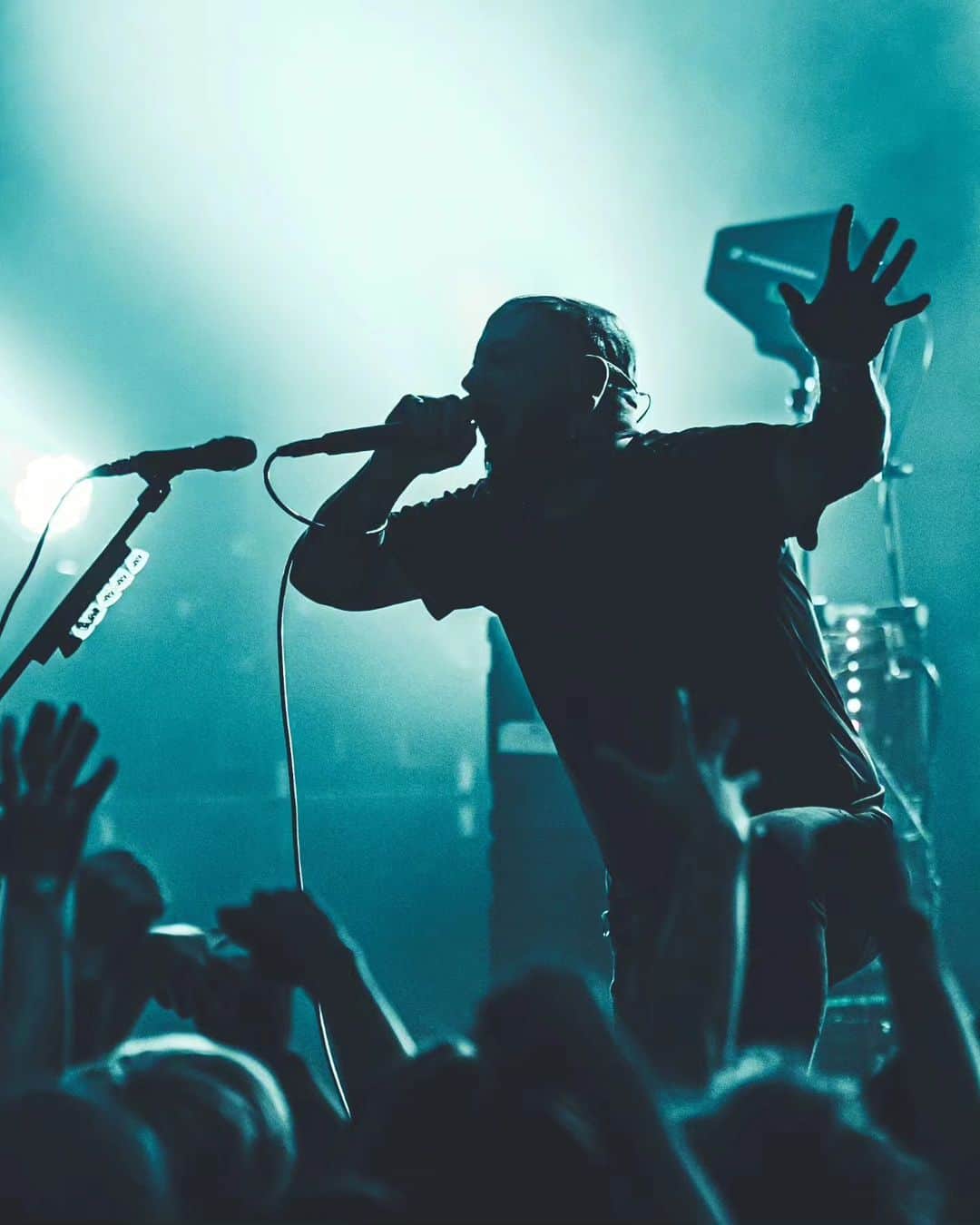 Crystal Lakeのインスタグラム：「ANKH WESTERN JAPAN TOUR 2023 09/30 (土)  京都 KYOTO MUSE 10/01 (日)  神戸 太陽と虎 10/03 (火)  岡山 IMAGE  10/04 (水)  大阪 GABU  10/05 (木)  名古屋 E.L.L  ゲストにNOISEMAKER @noisemaker_official  OAにCrowsAlive @crowsalive_jpn  の出演決定！  チケット一般発売 eplus.jp/crystallake-aw/  #CrystalLake #NOISEMAKER #CrowsAlive  📷: @seijiro243   @espguitarsjapan @esp_techhouse @ghsstrings @evertune @enki.usa @culturejpn @dingwallguitars @paysonfannedbassstrings @pearl_drums @sabiancymbals @wincentdrumsticks @telefunken_mic @earasersearplugs @extremevocalinstitute @jpresleytattoos #SakeMafia #SushiGang」